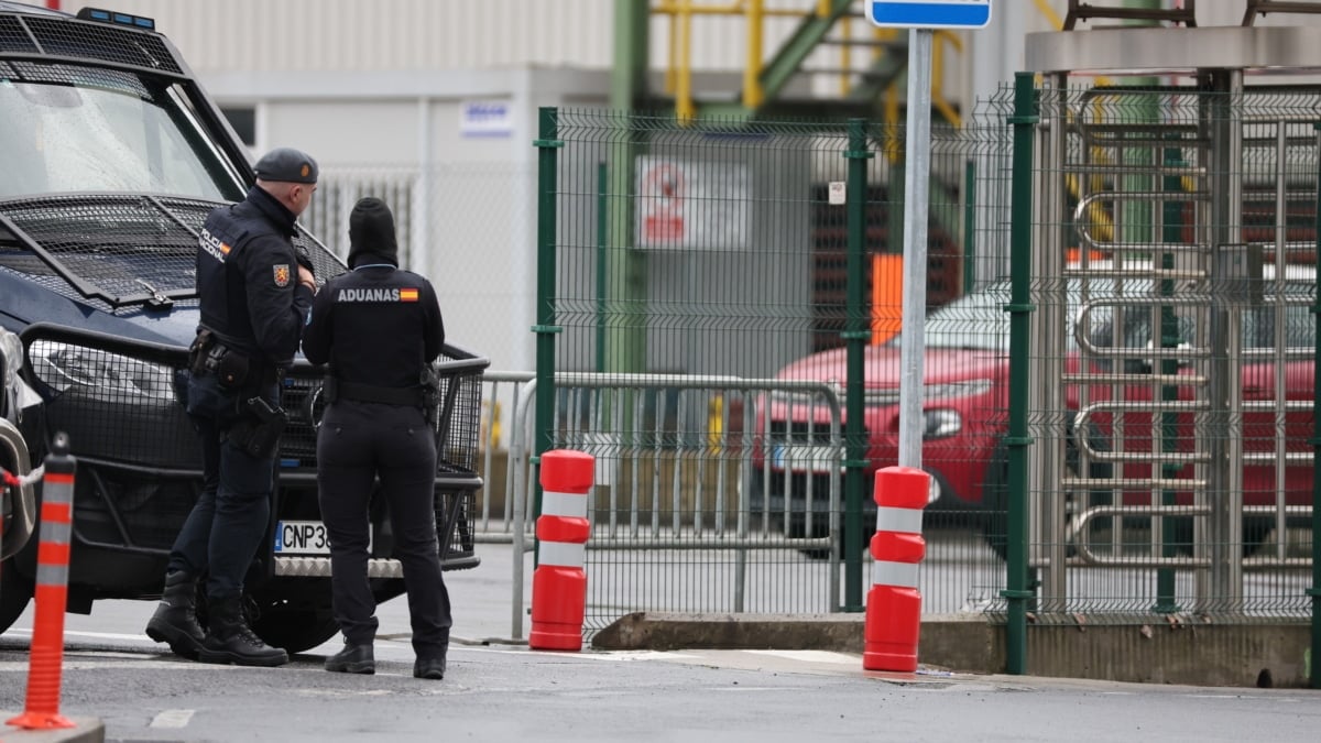 La Policía Nacional irrumpe en la planta de Sidenor en busca de información sobre la venta de acero a Israel