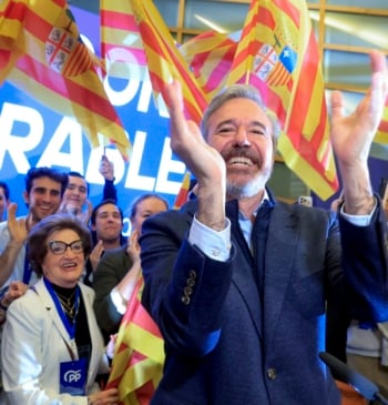 Feijóo sale debilitado de Aragón: hunde al PSOE, pero da alas a [...]