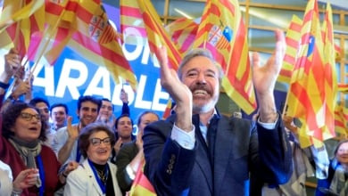 Feijóo sale debilitado de Aragón: hunde al PSOE, pero da alas a Vox