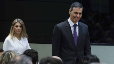 El CIS rompe la media de encuestas y sitúa al PSOE a casi diez puntos por encima del PP