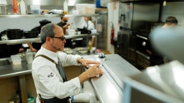 El chef Enrique Pérez viaja hasta Grandvalira para presentar su menú de raíces manchegas ‘Tierra y Sal’