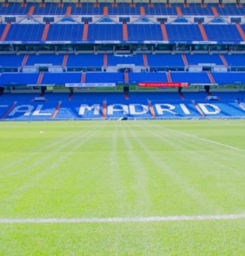 La UEFA sitúa a tres clubes de LALIGA entre los principales actores [...]