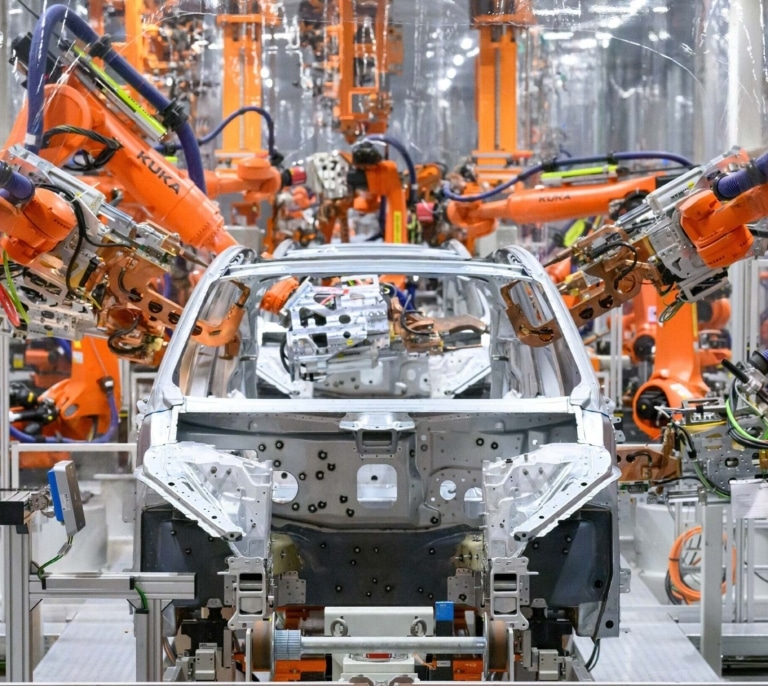 De fabricar 5.000 coches en los 80 a liderar el mercado eléctrico: el gigante chino amenaza a Europa