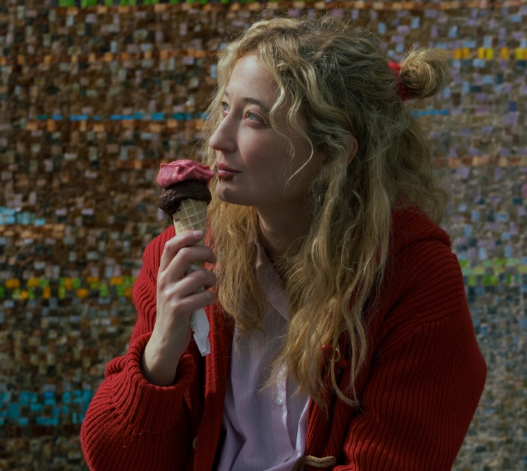 Alba Rohrwacher se rinde a Isabel Coixet como actriz de su última película: "Roma está invadida por los turistas"