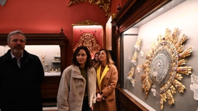 Ayuso advierte ante Feijóo que "hay que actuar" frente al ascenso de Vox "coordinado" por Sánchez