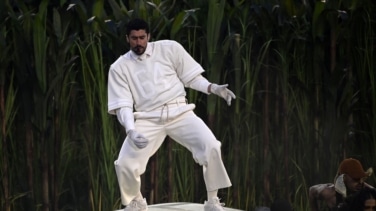 La camiseta de Zara que llevó Bad Bunny en la Super Bowl ya alcanza los 5.000 euros en plataformas de segunda mano