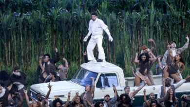 Bad Bunny 'revienta' la Super Bowl vestido de Zara y con un show antológico: "Together we are America"