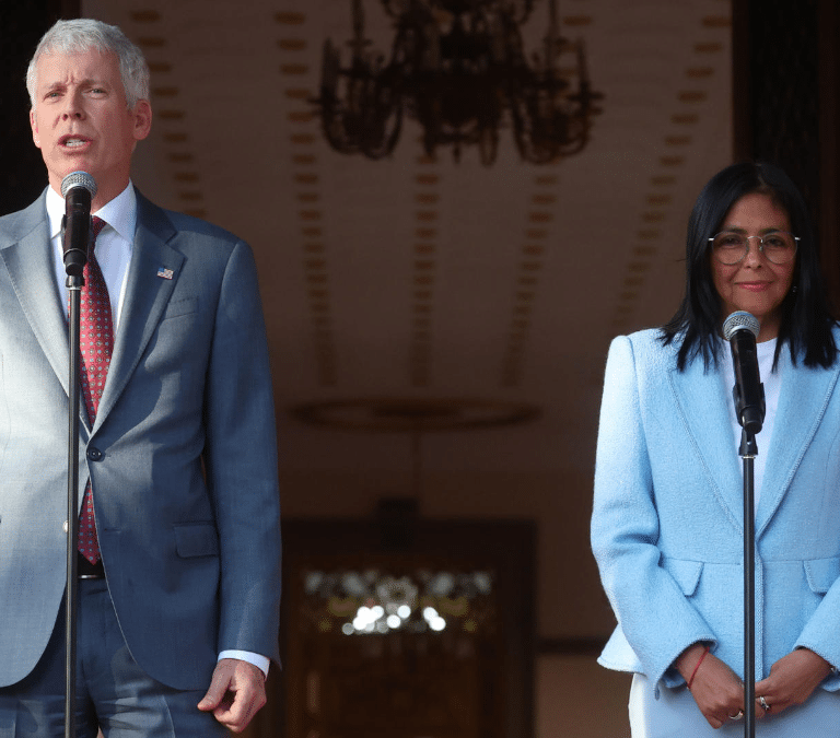 Venezuela sella con EEUU una "asociación productiva a largo tiempo" para la explotación del petróleo "sin dificultades y sin contratiempos"