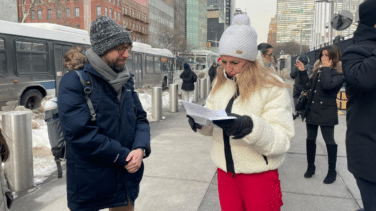 Los trabajadores de la Agencia EFE en EEUU recurren a Yolanda Díaz para denunciar sus condiciones laborales: "Solo pedimos dignidad y derechos básicos"
