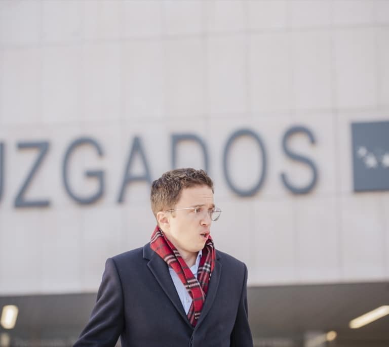El juez cita a Errejón el martes para notificarle la apertura de juicio por la presunta agresión sexual a Mouliaá