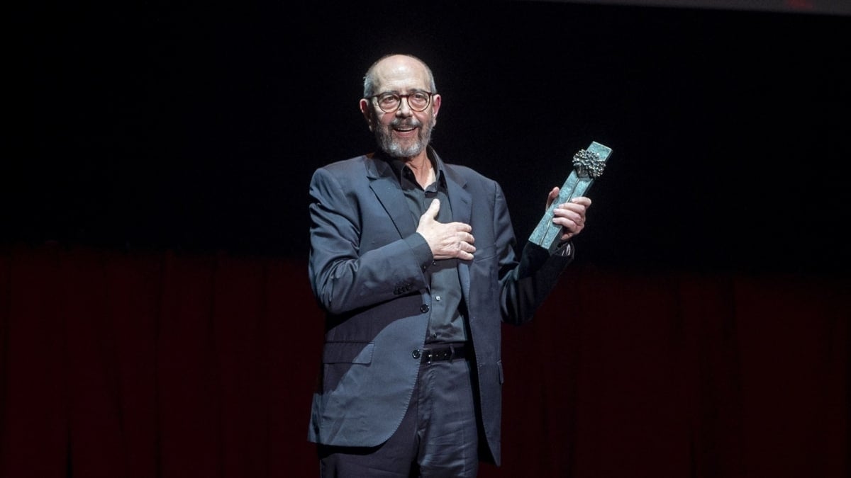 Miguel Rellán al recibir en 2022 la Biznaga Ciudad del Paraíso, galardón honorífico del Festival de Cine de Málaga