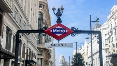 Arranca el juicio contra el hombre que robó el arma a un policía en el Metro de Gran Vía e intentó matarle disparándole al pecho