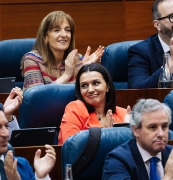 Ayuso destituye al consejero de Educación Emilio Viciana y nombra a Mercedes [...]