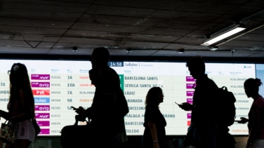 Adif no da fecha para la vuelta a la normalidad en la alta velocidad mientras el servicio se deteriora