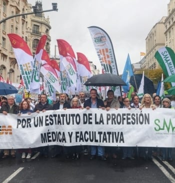 Los médicos, en pie de guerra contra Mónica García, se manifestarán este [...]