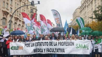Los médicos, en pie de guerra contra Mónica García, se manifestarán este sábado en Madrid