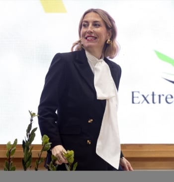 PP y Vox alejan las opciones de pacto en Extremadura a las [...]