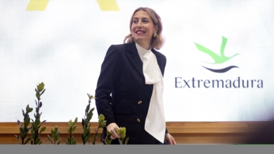 PP y Vox alejan las opciones de pacto en Extremadura a las puertas de otra negociación en Aragón