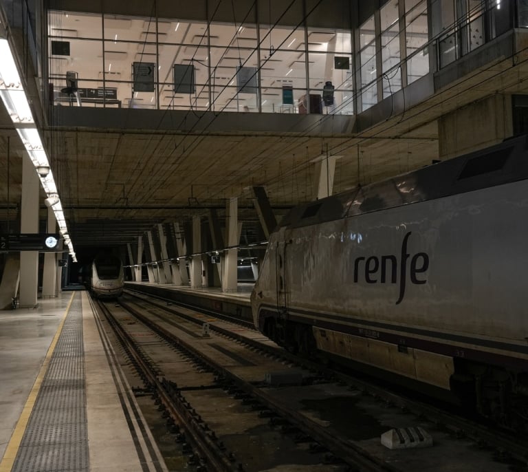 Un problema técnico detiene más de tres horas un AVE A Coruña-Madrid cerca de Ourense