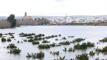 La borrasca Leonardo deja unos 11.000 desalojados en Andalucía antes de la llegada de un nuevo temporal