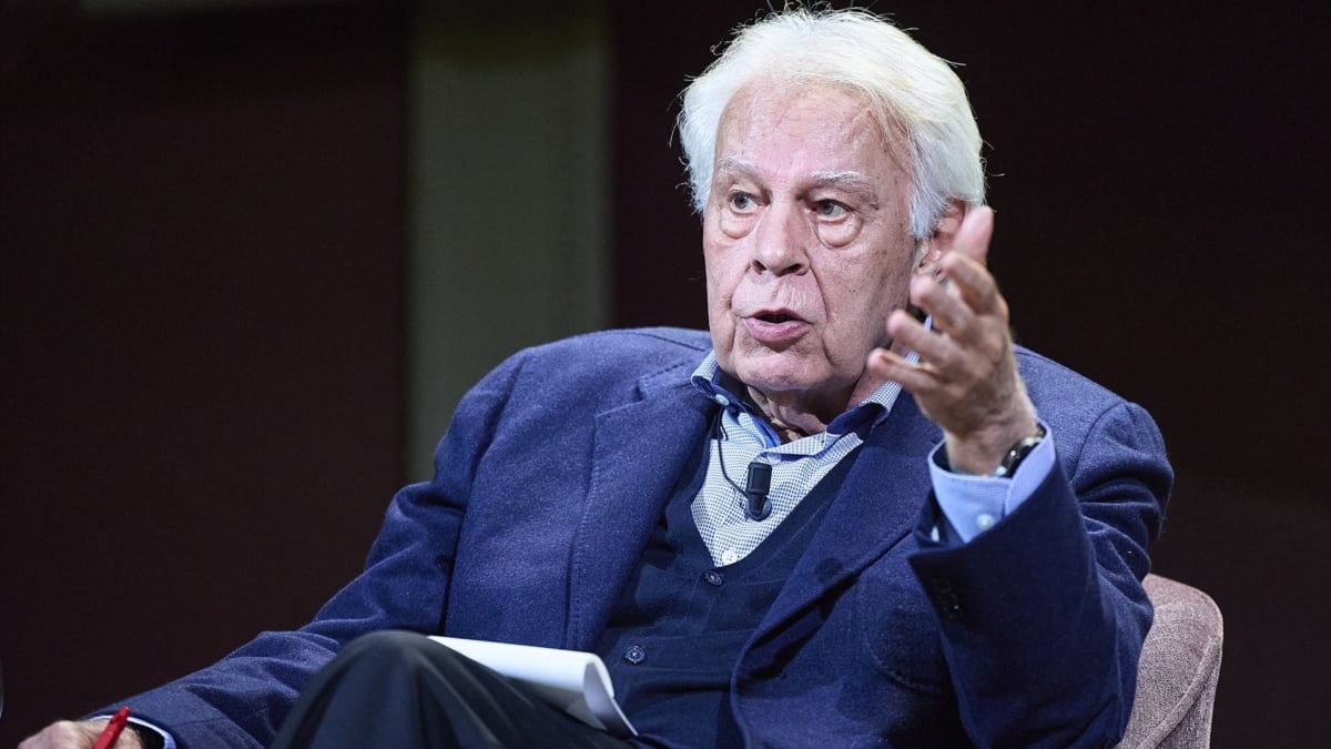 Felipe González, en el Ateneo.