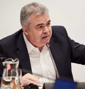 Santos Cerdán, en el Parlamento de Navarra: "Me reservo la opinión sobre [...]