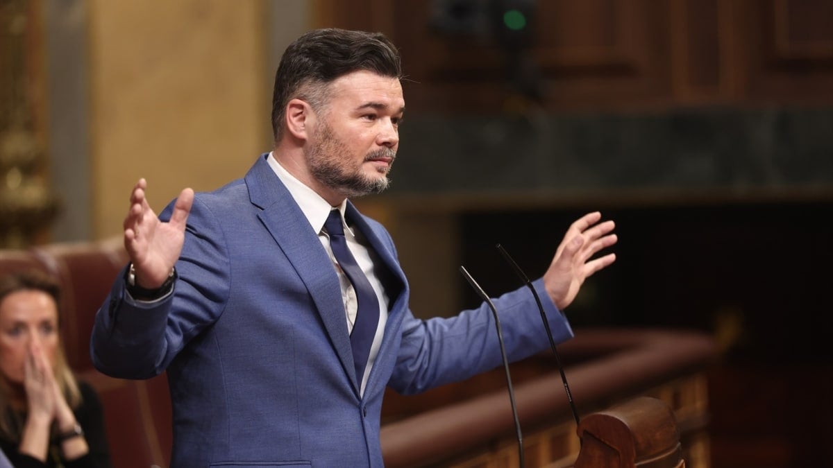 Rufián descarta acudir al acto de reedición de Sumar y recalca que su "casa" es ERC