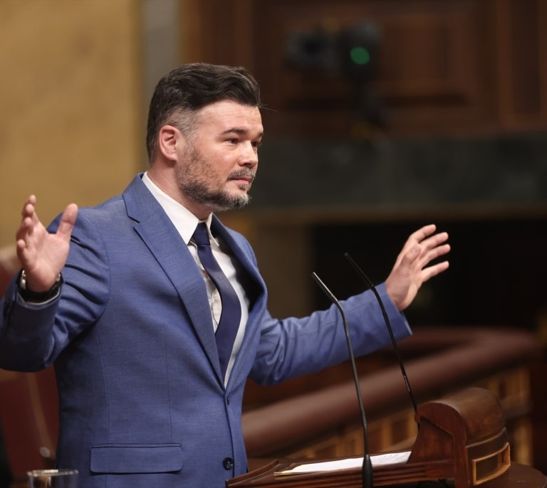 Rufián descarta acudir al acto de reedición de Sumar y recalca que su "casa" es ERC