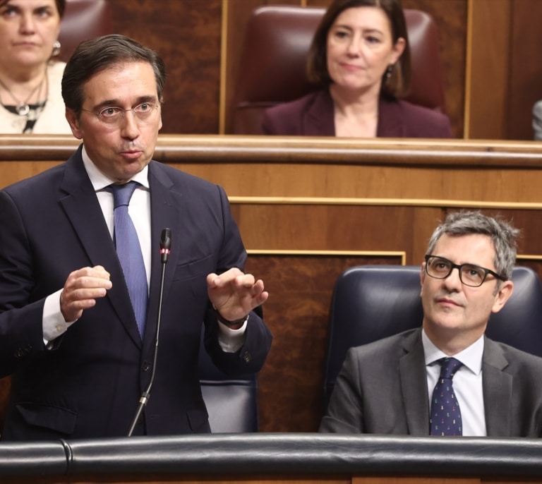 Albares acusa al PP de mandar "emisarios" a Marruecos para respaldar "por lo bajini" la postura del Gobierno sobre el Sáhara