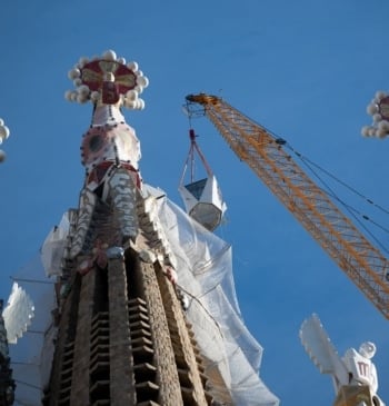 La Sagrada Familia ya es la iglesia más alta del mundo: las [...]