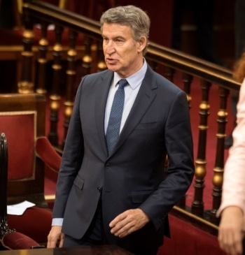 Feijóo llama a unir el voto en el PP y no "dispersarlo" [...]