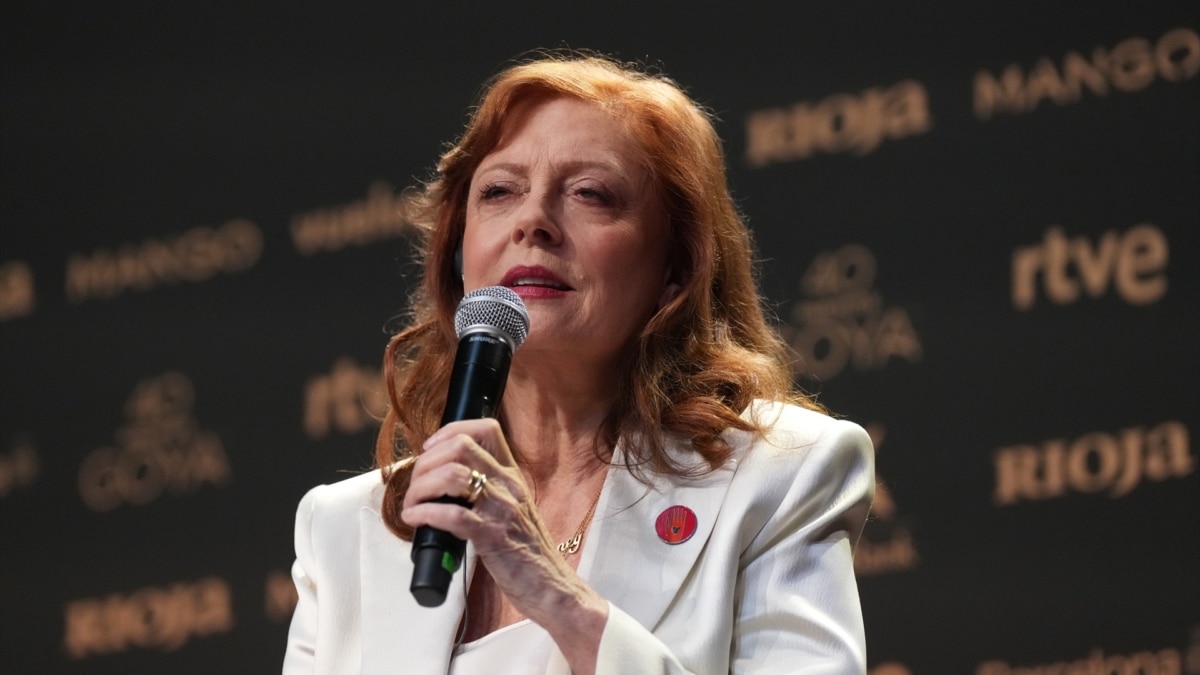 Susan Sarandon elogia a Pedro Sánchez por estar "en el lado correcto de la historia"