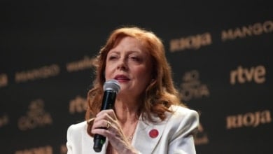 Susan Sarandon elogia a Pedro Sánchez por estar "en el lado correcto de la historia"