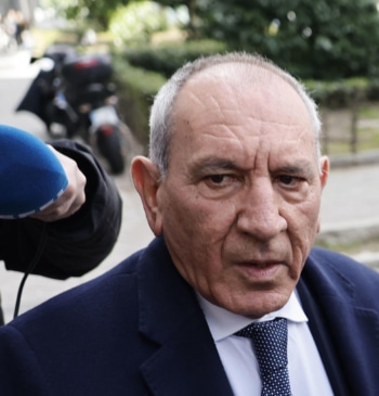 El exDAO usó una casa, un coche y un teléfono puesto por [...]