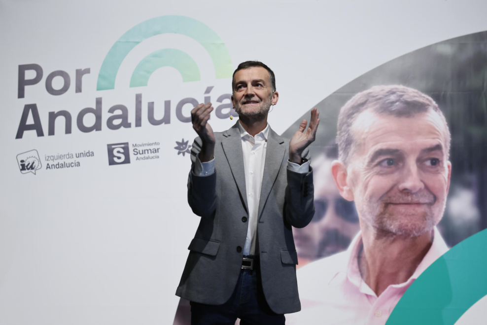 El candidato de la izquierda Por Andalucía y líder de IU, Antonio Maíllo, en un acto con los socios en Sevilla