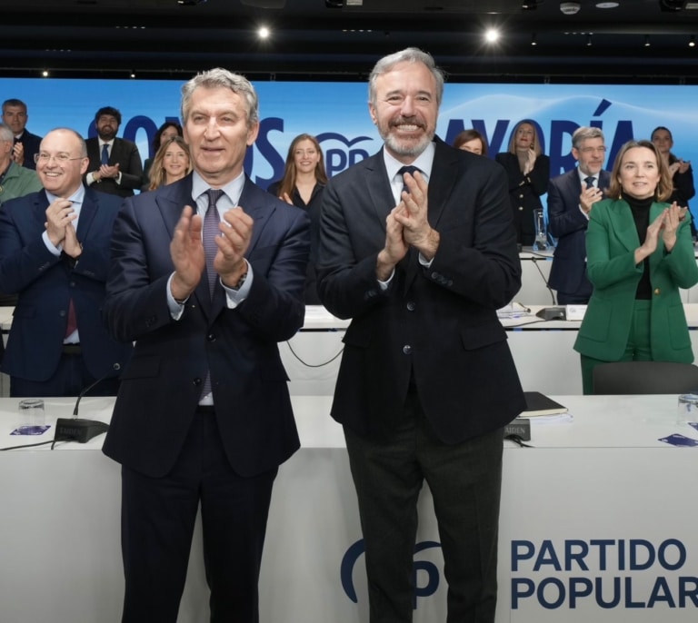 Feijóo exige "responsabilidad" a Abascal y no confunda "ser terceros con ser primeros"