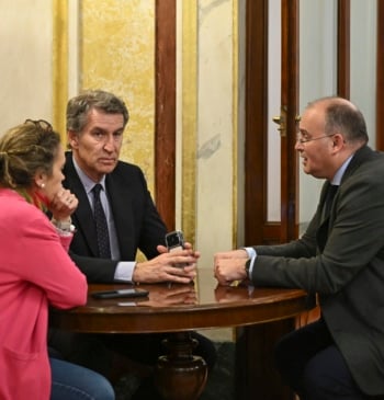 El PP aprieta a Vox para desatascar Extremadura pero ven a Abascal [...]