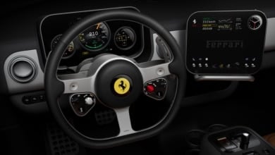 El Ferrari del futuro, entre el iPhone y la IA: así será el primer coche eléctrico salido de Maranello