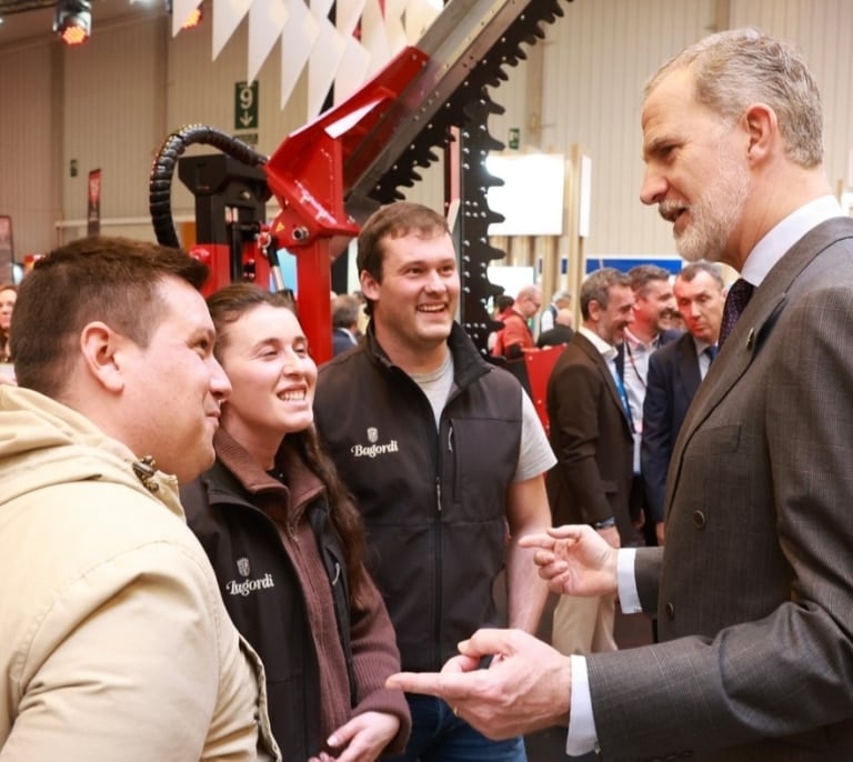 La visita de Felipe VI a la Feria Internacional de Maquinaria Agrícola, en imágenes