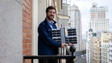 El veinteañero que dirige desde la Gran Vía de Madrid la empresa española con más satélites en el espacio: “Somos el Starlink español”