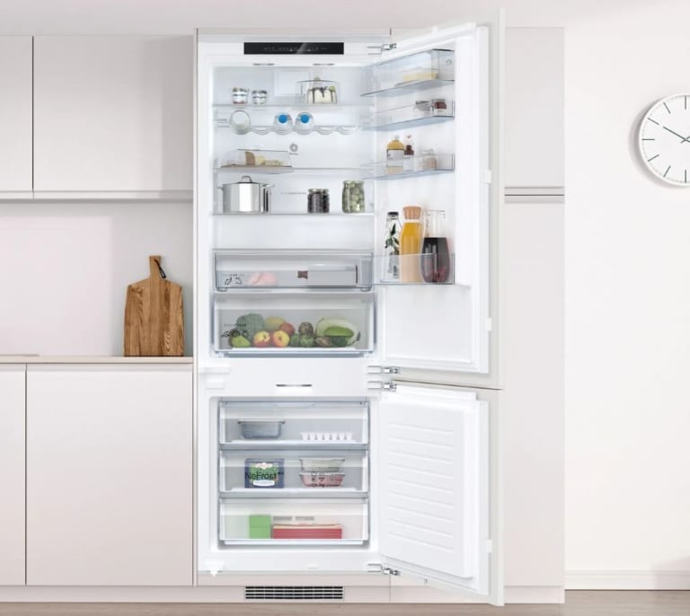 Diseño elegante y más capacidad en la cocina: así es este frigorífico XXL combi para familias