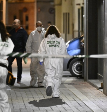 Detenido el marido de la mujer hallada muerta junto a su hija [...]