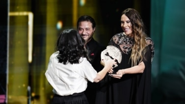 La Academia 'perdona' a Karla Sofía Gascón y entregará un Goya en Barcelona