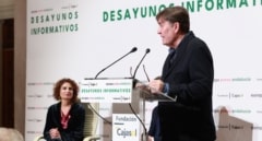 Luis García Montero defiende el "acento andaluz" de su "amiga" María Jesús Montero: "Me llena de orgullo cada vez que la oigo hablar"