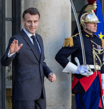 Un vigilante del Louvre y una pareja en apuros, condenados por robar [...]