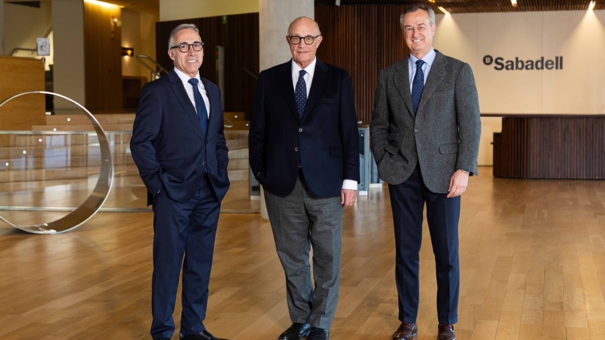 Marc Armengol, Josep Oliu y Cesar Gonzalez-Bueno.