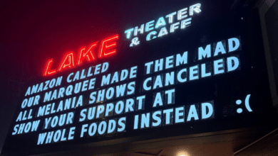 La rabieta de Amazon con un cine independiente de Oregón que se rió de 'Melania': "Para derrotar a tu enemigo debes conocerlo"