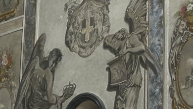 El Vaticano ordena retirar el 'Ángel Meloni'  de la basílica de San Lorenzo in Lucina