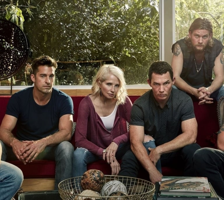 Netflix recupera desde hoy los 75 episodios de este thriller de acción, basado en hechos reales, sobre una familia de mafiosos