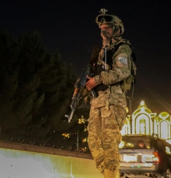 Pakistán bombardea Kabul y declara "guerra abierta" contra el régimen talibán